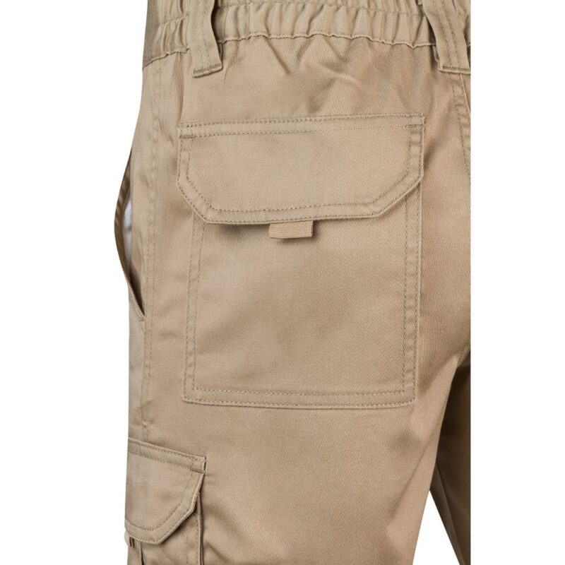 Bermuda elasticizzati con tasche - immagine 6